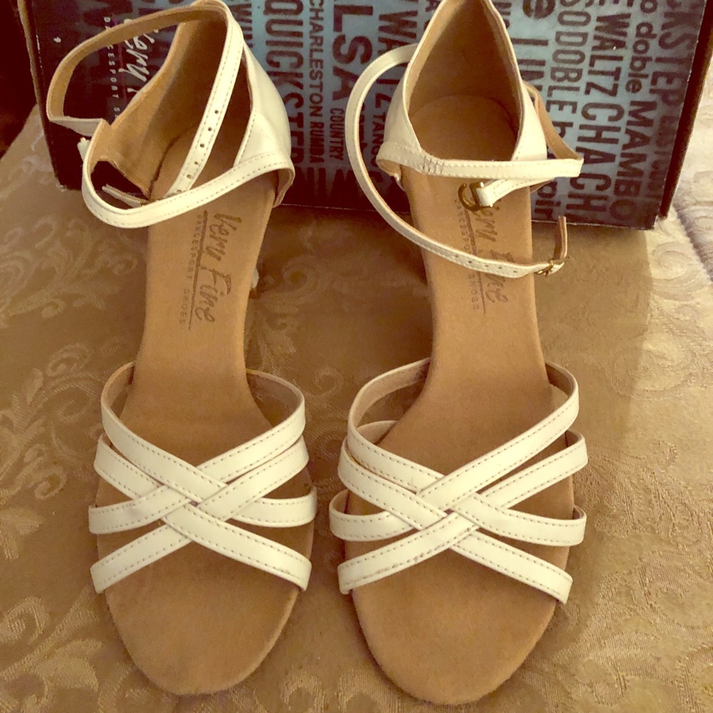 Dance shoes leather strap suede insole